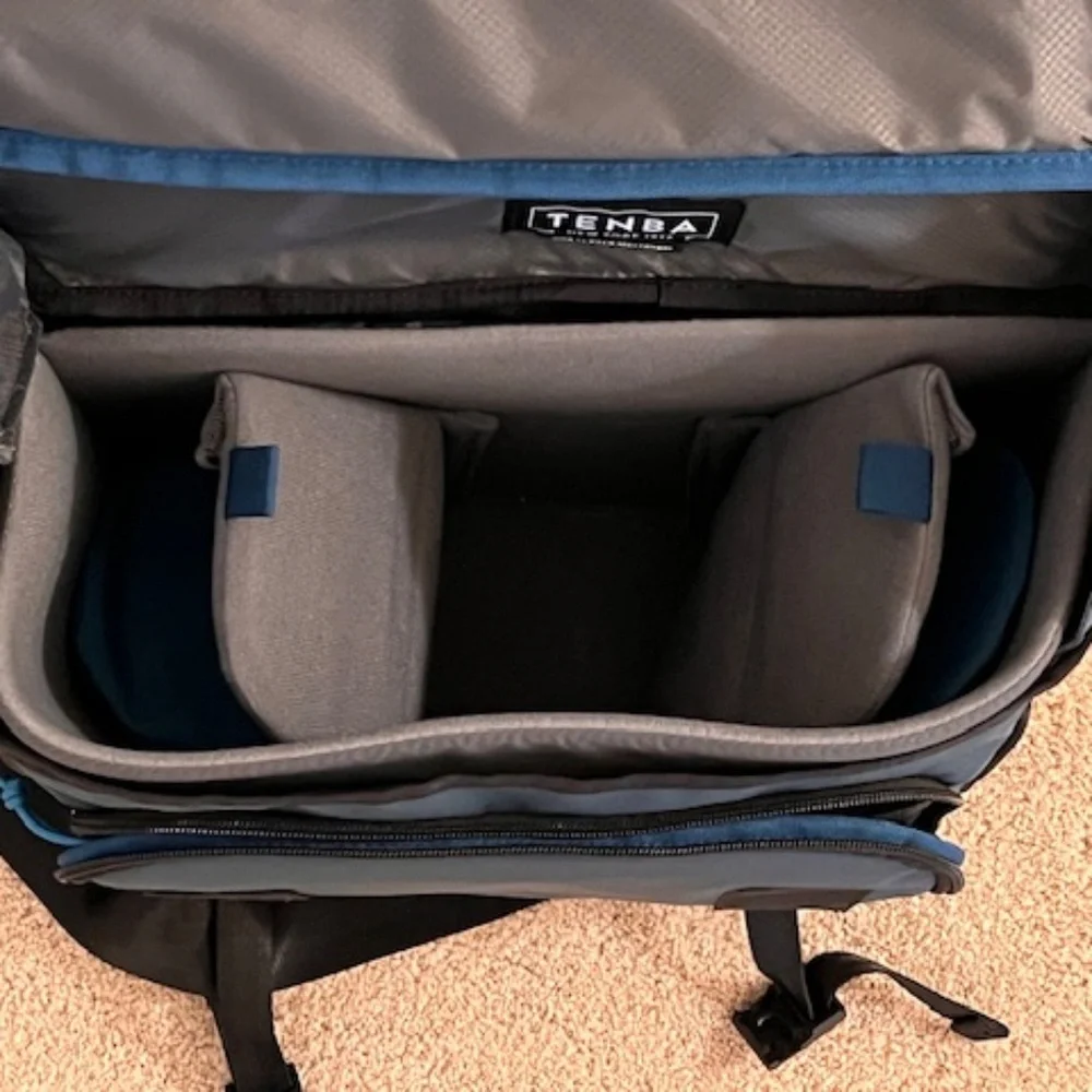 PRICE DROP: Tenba DNA 13 DSLR Messenger Camera Bag - Excellent Condition